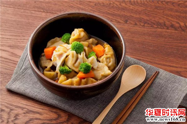 咖哩水饺汤