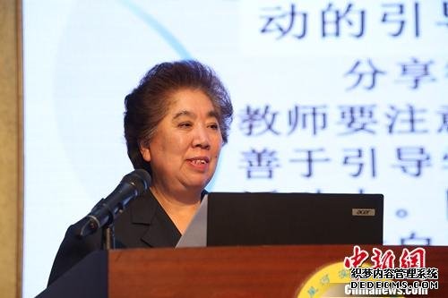 马芯兰是小学数学教育届的著名教育家，现任北京市朝阳区星河实验小学校长。