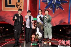 第二季《中国新歌声》今晚首播 陈奕迅遭周杰伦