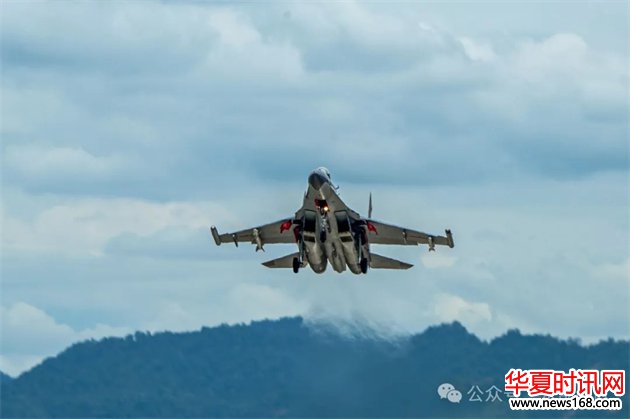 直击现场：东部战区在台岛周边演习最新照片发布