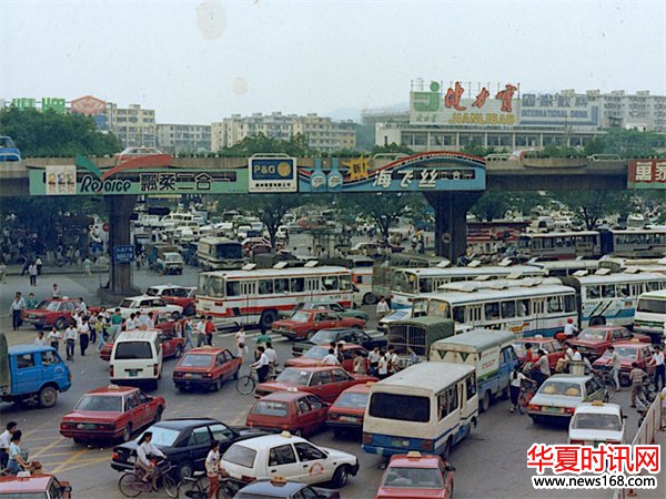 90年代广东省广州市高架桥的实拍照片